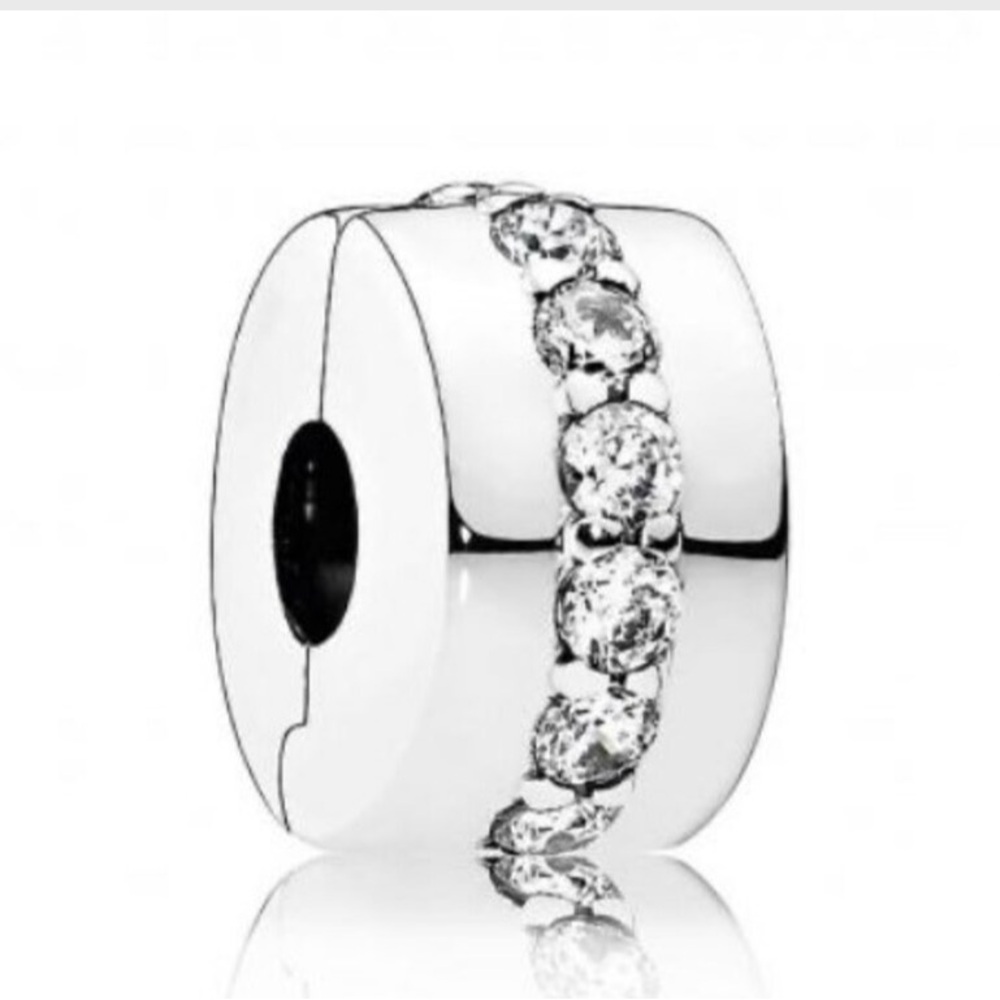 Pandora Shining Path